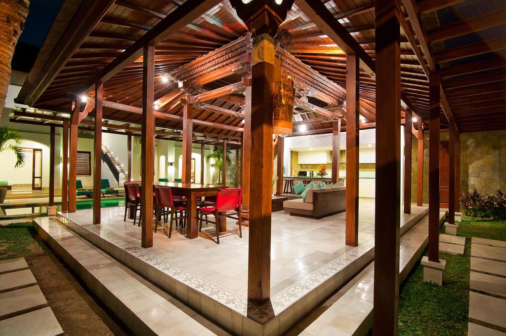 Villa Amalia Legian Buitenkant foto